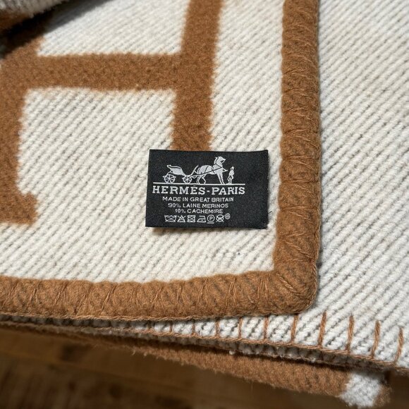 Hermès Ecru Camel Wool Cashmere Throw Blanket - Picture 5 of 13